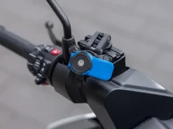 Podstawa mocowana na zbiorniczku hamulcowym Quad Lock® - V2
