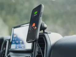 Samoprzylepna podstawa na deskę rozdzielczą Quad Lock®