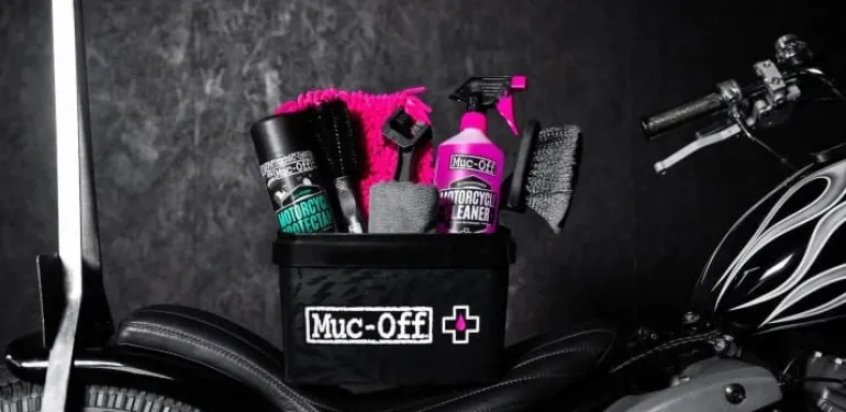 Zestaw do czyszczenia motocykli Muc-Off 8 in 1 Motorcycle Cleaning Kit